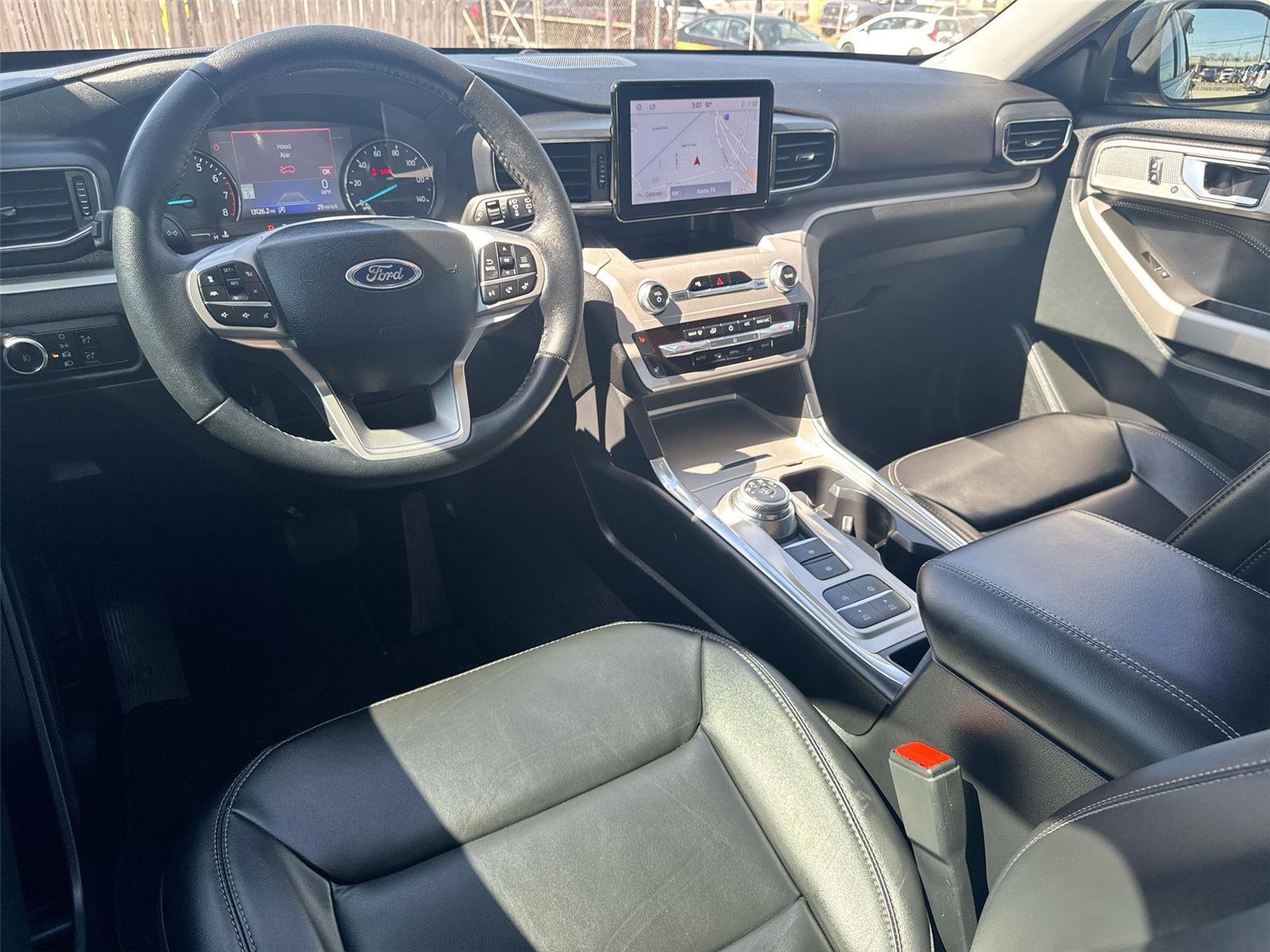 Certified 2024 Ford Explorer XLT w/ Equipment Group 202A image 32