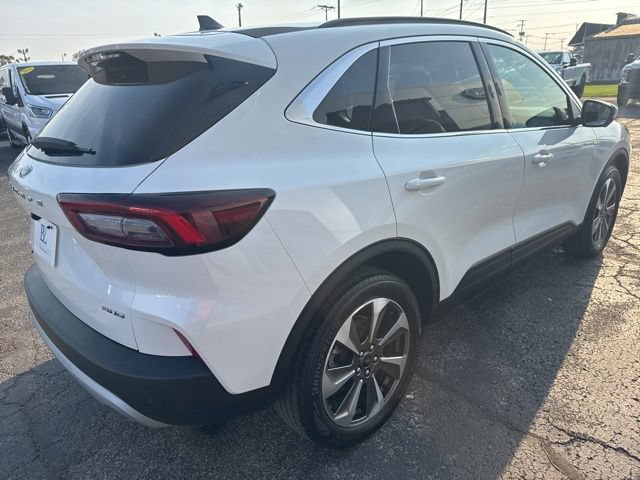 Certified 2023 Ford Escape Platinum AWD/4WD image 8