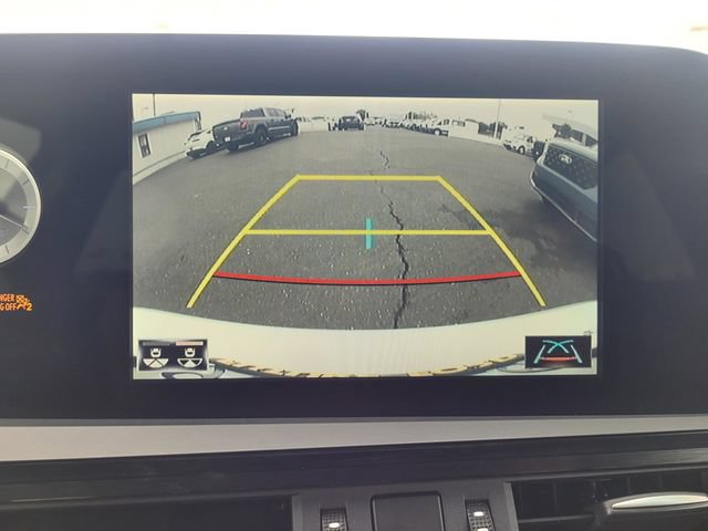 Used 2022 Lexus ES 250 w/ Accessory Package 2 AWD/4WD image 16