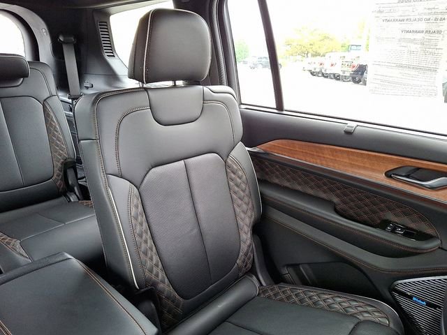 Used 2022 Jeep Grand Cherokee L Summit image 21