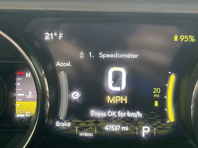 Used 2023 Jeep Wrangler Unlimited w/ Cold Weather Group image 11