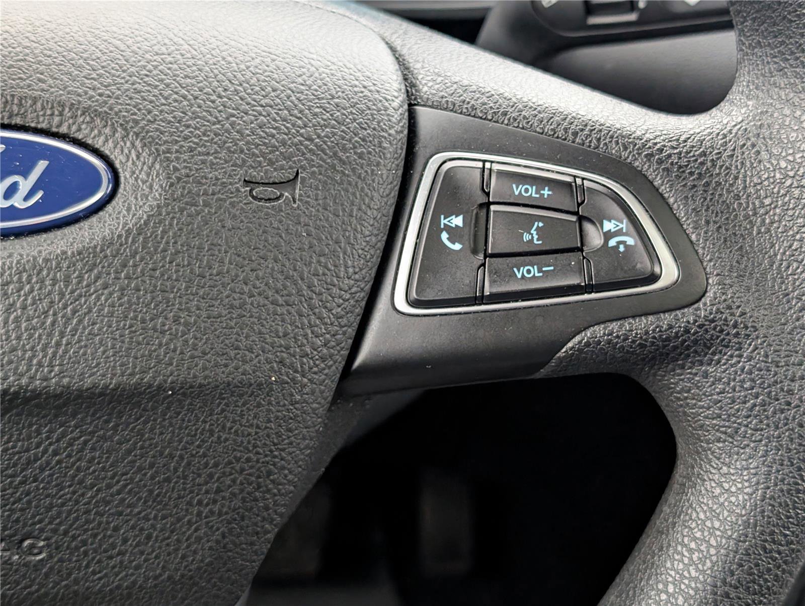 Certified 2021 Ford EcoSport SE w/ SE Convenience Package image 23