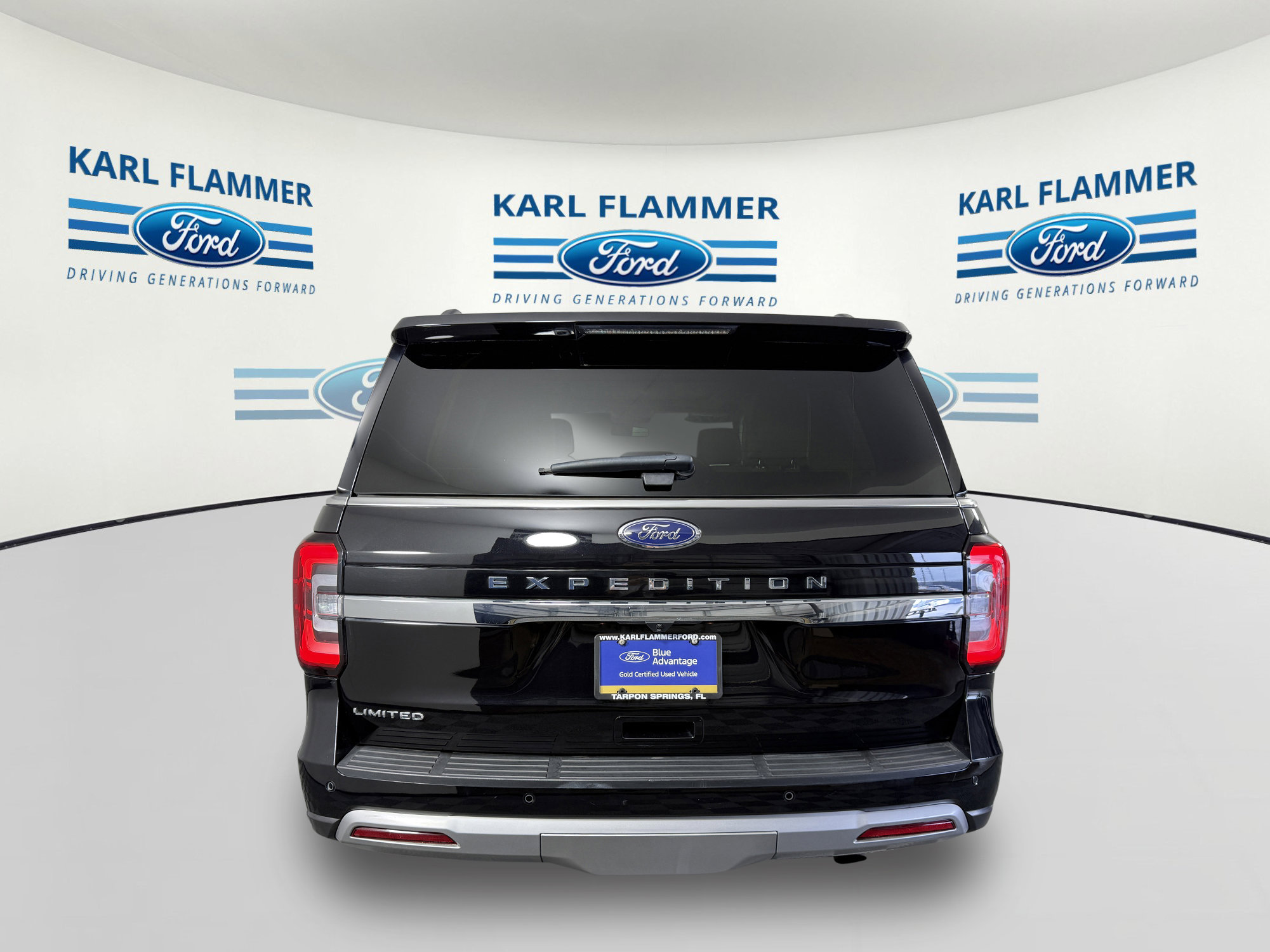 Certified 2024 Ford Expedition Limited image 4