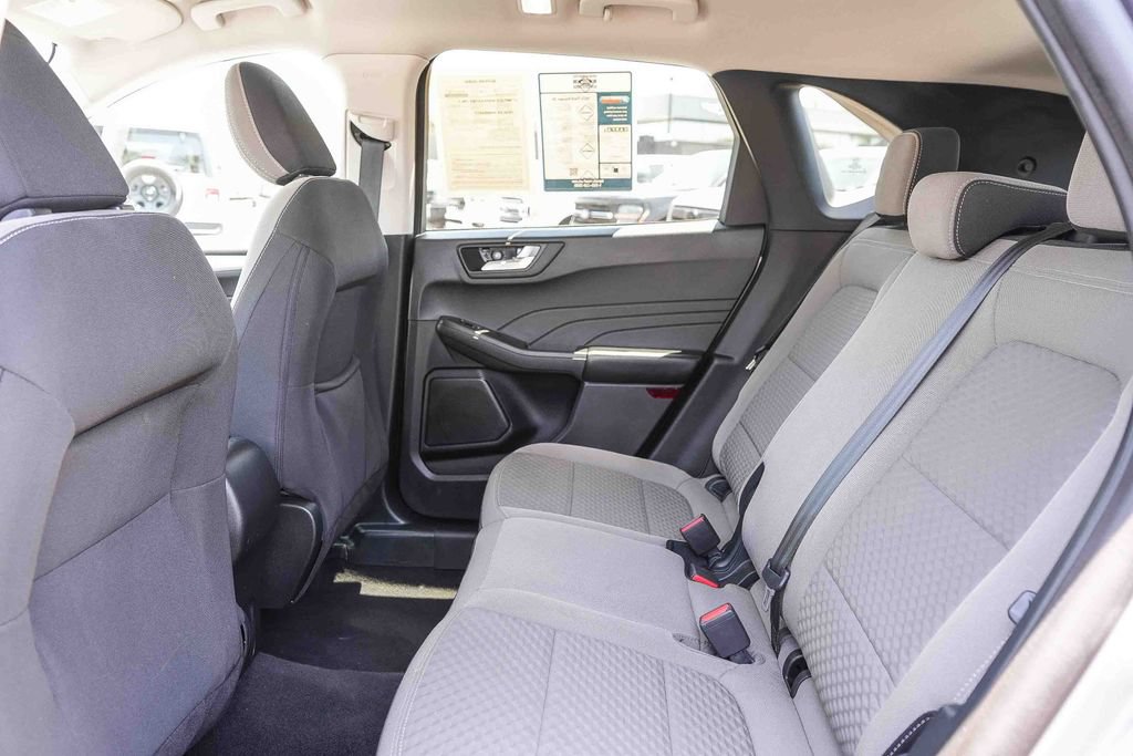 Certified 2021 Ford Escape SE FWD image 22