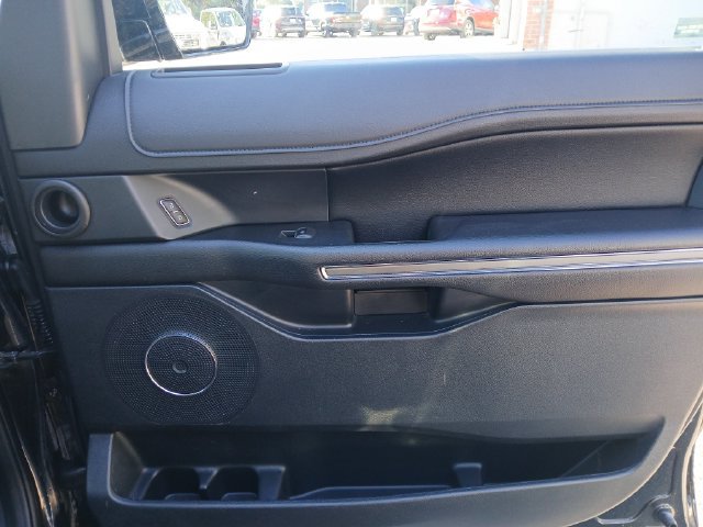 Certified 2020 Ford Expedition XLT w/ Equipment Group 202A AWD/4WD image 46
