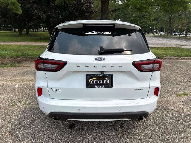 Certified 2023 Ford Escape ST-Line w/ Tech Pack #1 AWD/4WD image 7