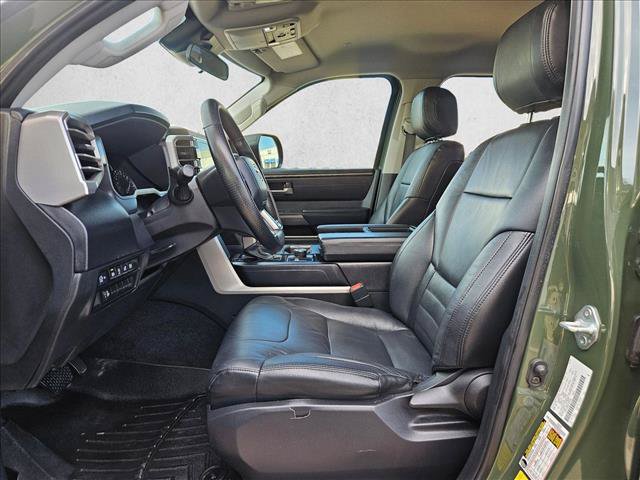 Used 2022 Toyota Tundra SR5 AWD/4WD image 14