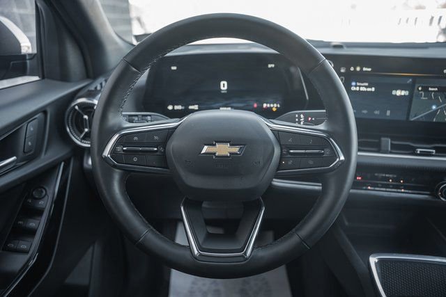 Used 2025 Chevrolet Equinox LT image 34