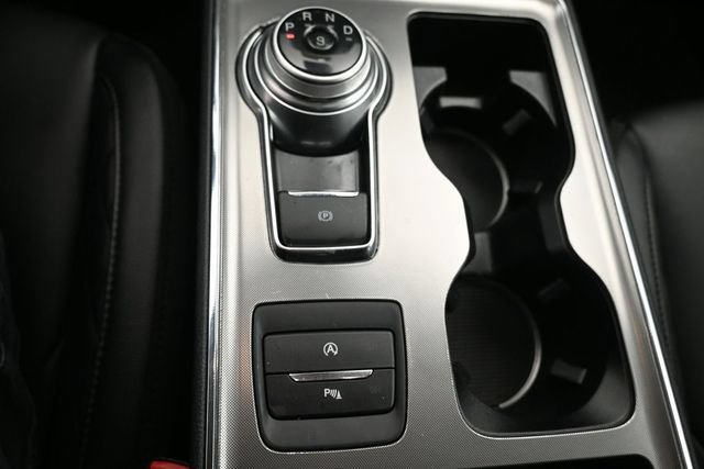 Certified 2024 Ford Edge Titanium AWD/4WD image 17