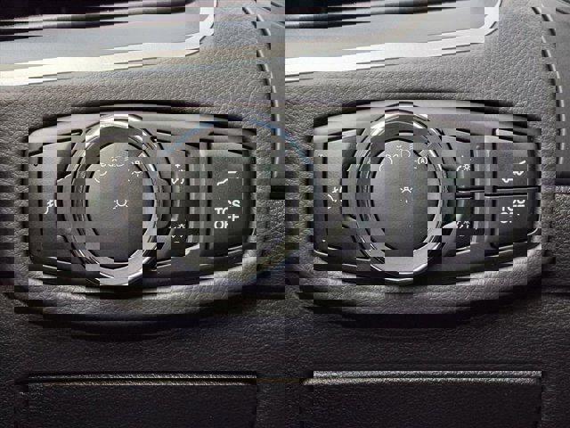 Certified 2024 Ford Edge SEL w/ Convenience Package image 18