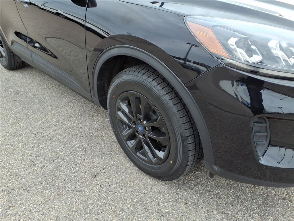 Certified 2022 Ford Escape SE w/ Cold Weather Package image 8