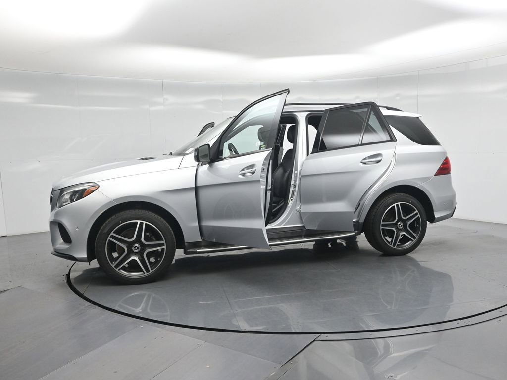 Used 2019 Mercedes-Benz GLE 400 4MATIC image 34