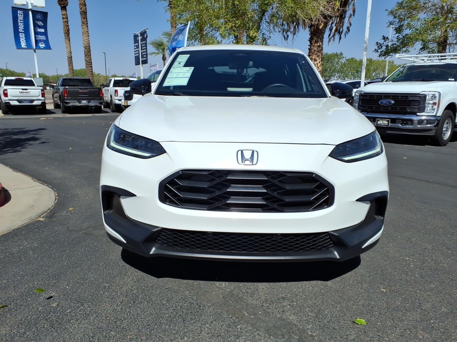 Used 2023 Honda HR-V Sport image 2