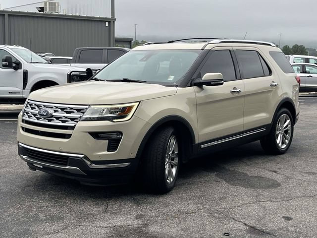 Certified 2018 Ford Explorer Limited w/ Equipment Group 301A FWD image 8