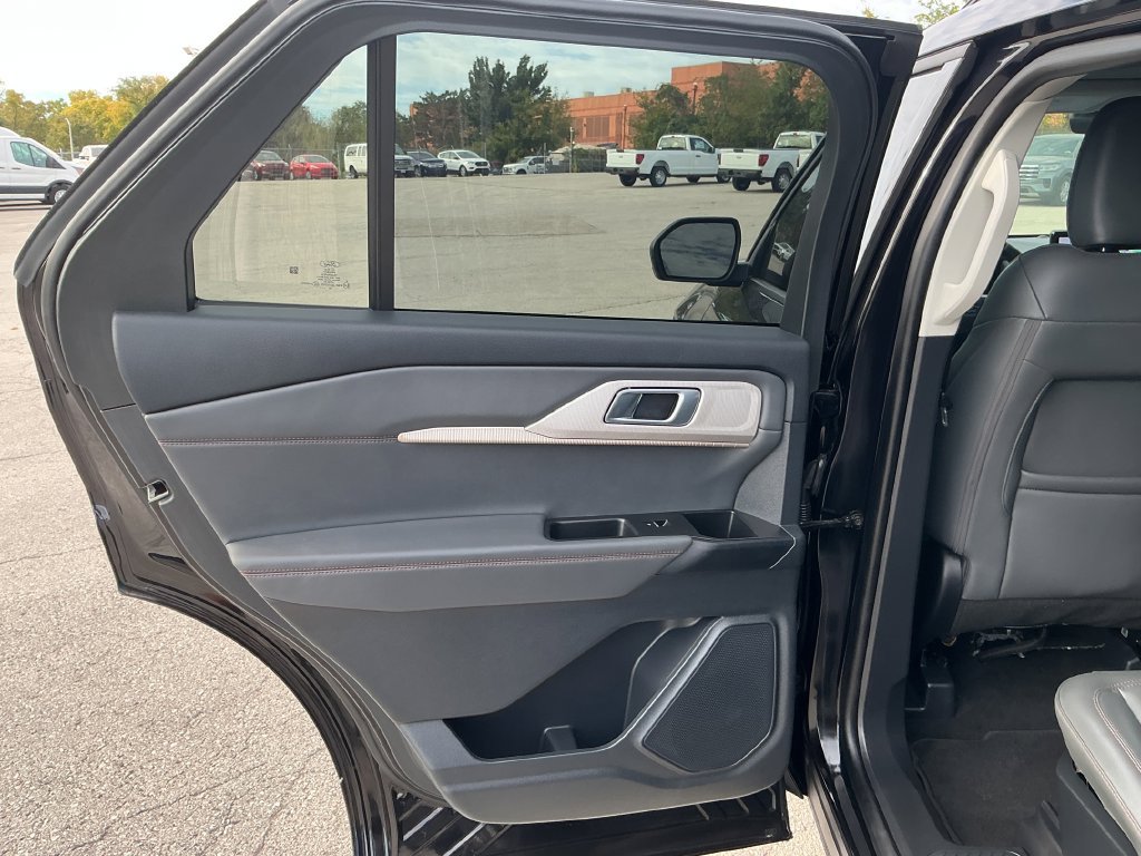 Certified 2026 Ford Explorer Active w/ Active Comfort Package AWD/4WD image 15