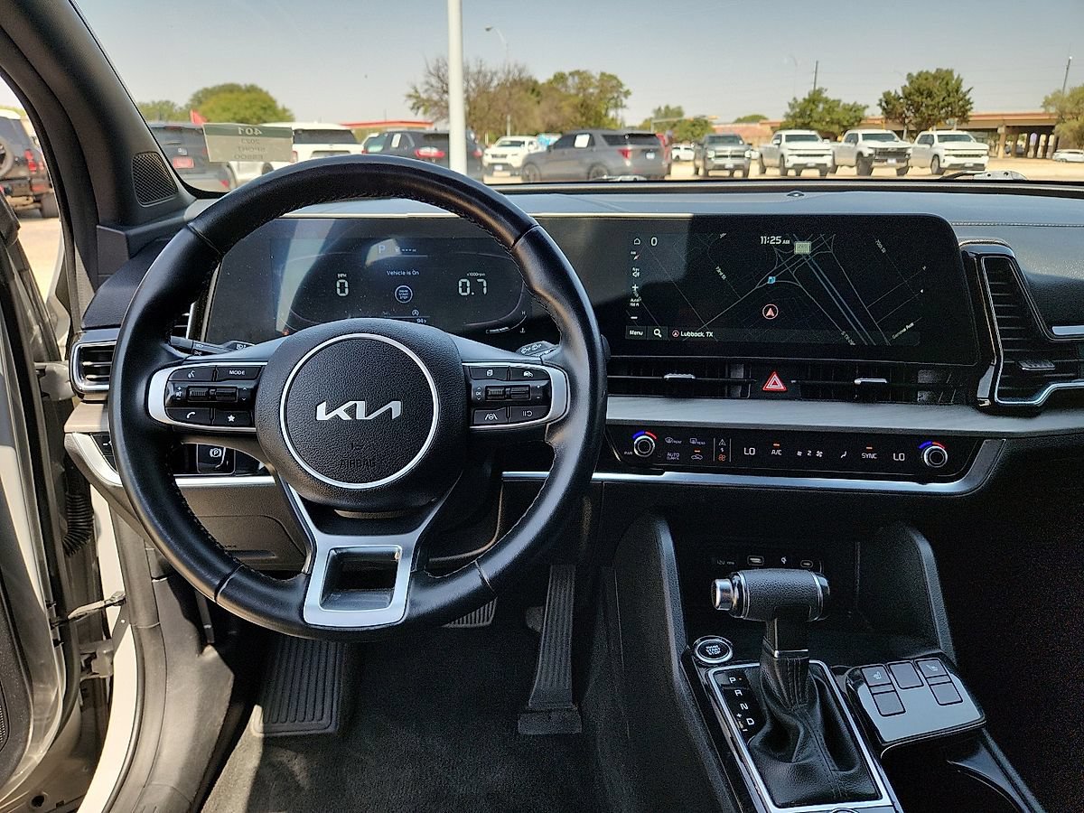 Used 2023 Kia Sportage X-Line w/ X-Line Premium Package AWD/4WD image 6