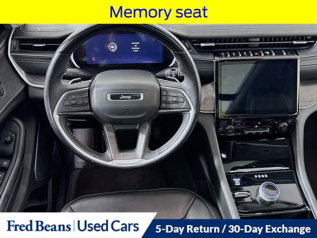 Used 2022 Jeep Grand Cherokee L Limited AWD/4WD image 30
