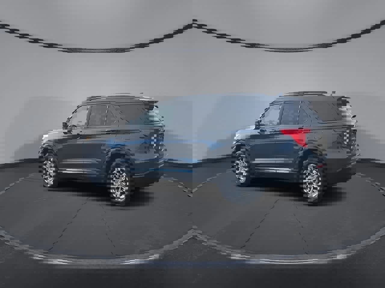 Certified 2024 Ford Explorer XLT image 5