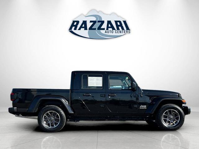 Used 2021 Jeep Gladiator Overland AWD/4WD image 2