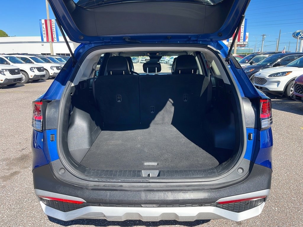 Used 2024 Kia Sportage EX image 7