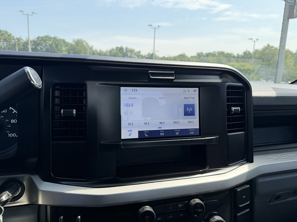 Certified 2025 Ford F250 XL w/ XL Off-Road Package AWD/4WD image 15