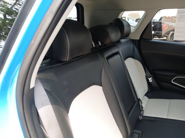 Used 2023 Kia Soul GT-Line FWD image 42