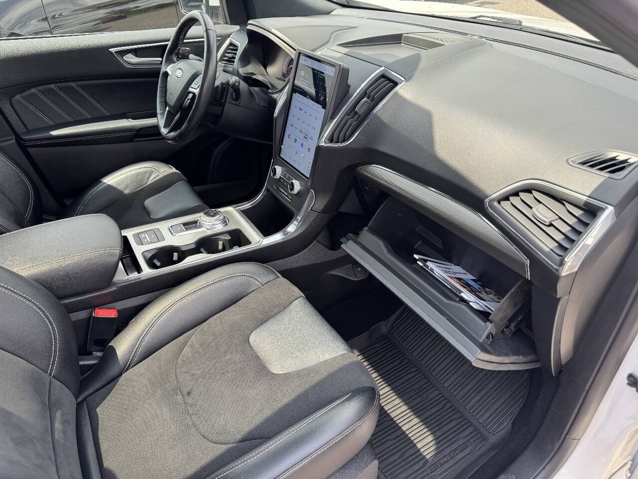 Certified 2022 Ford Edge ST w/ Equipment Group 401A AWD/4WD image 33