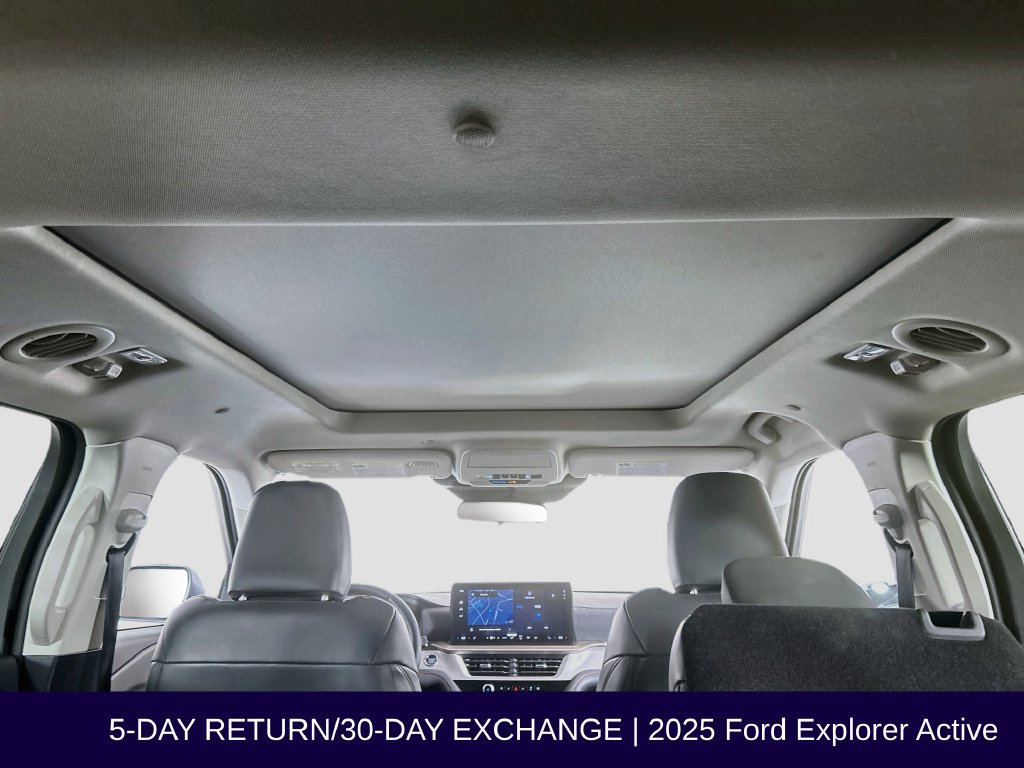 Certified 2025 Ford Explorer Active w/ Active Comfort Package AWD/4WD image 47