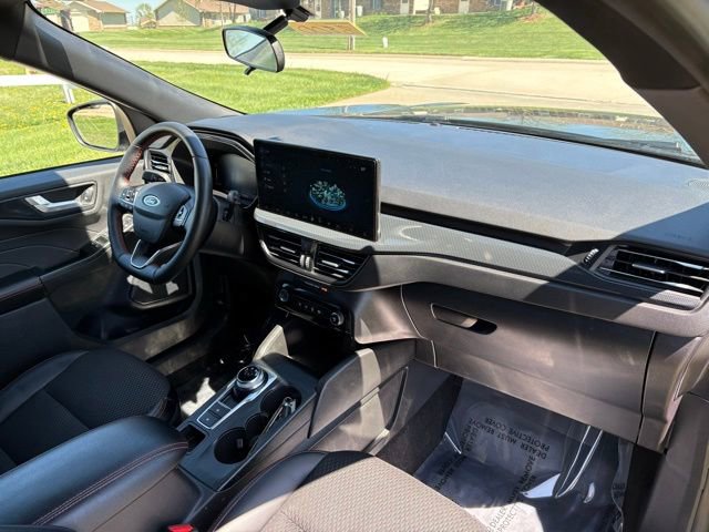 Certified 2024 Ford Escape ST-Line w/ Tech Pack #1 AWD/4WD image 12