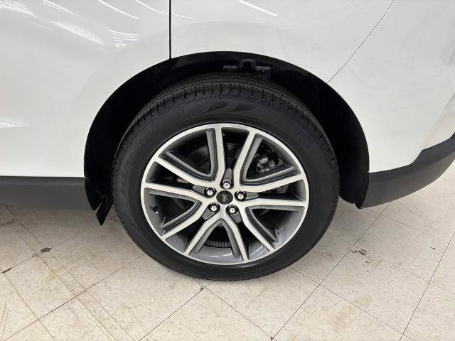 Certified 2024 Ford Edge Titanium w/ Equipment Group 301A image 27