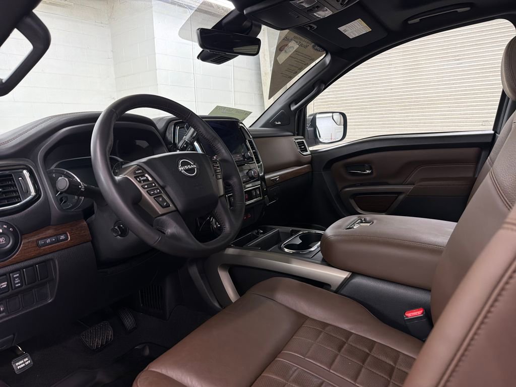 Used 2024 Nissan Titan Platinum Reserve w/ Moonroof Package AWD/4WD image 6