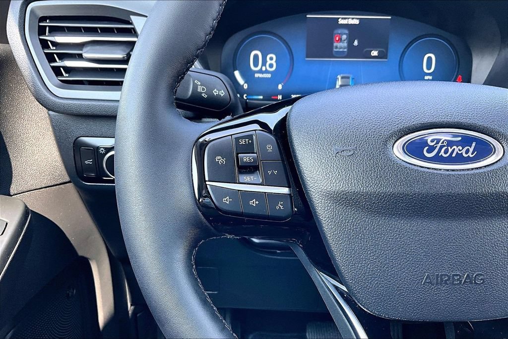 Certified 2023 Ford Escape Platinum w/ Premium Technology Package AWD/4WD image 18