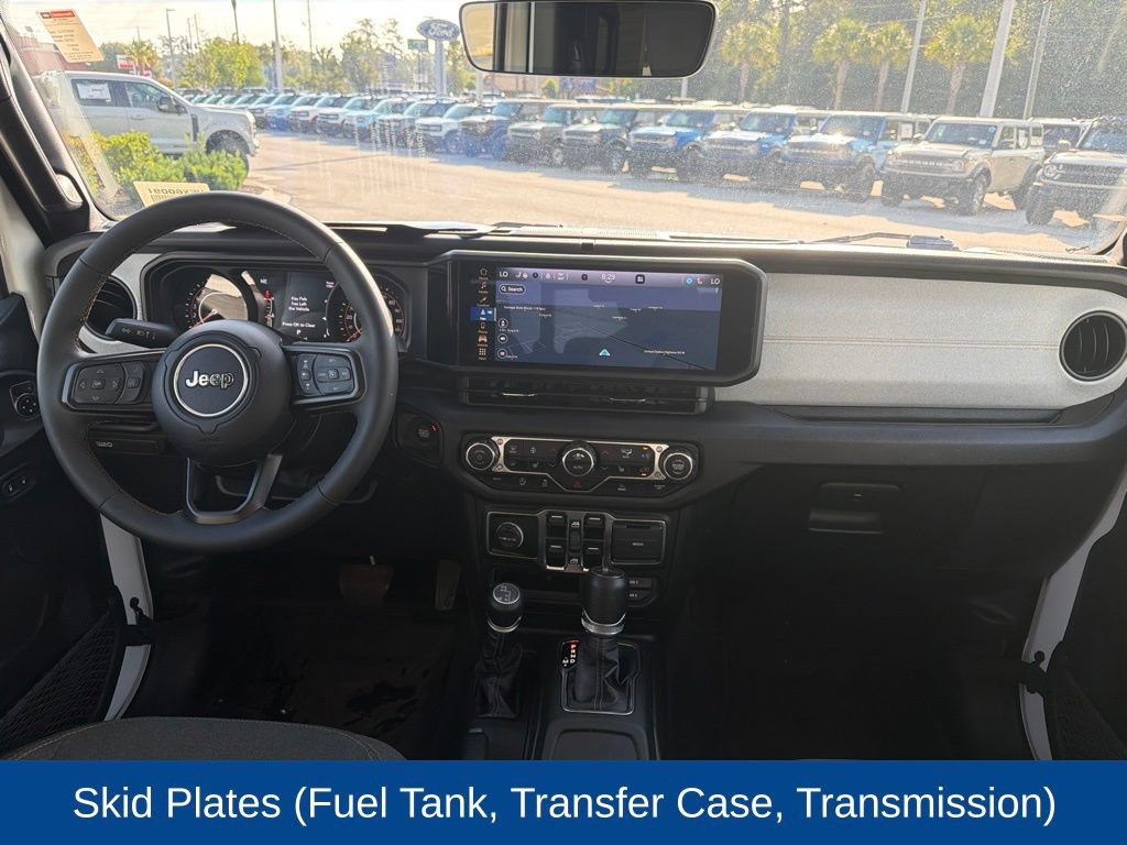 Used 2024 Jeep Gladiator Sport AWD/4WD image 14