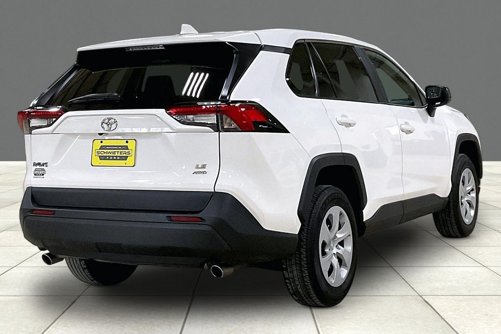 Used 2025 Toyota RAV4 LE AWD/4WD image 12
