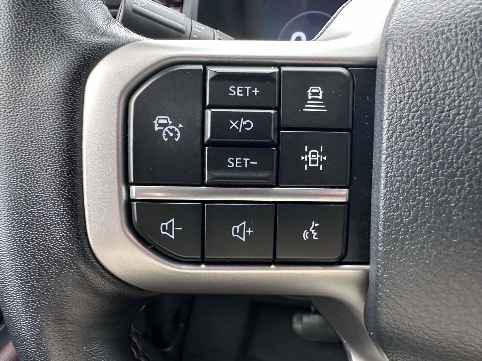Certified 2024 Ford Expedition Limited AWD/4WD image 18