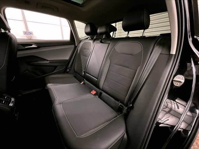 Used 2022 Volkswagen Taos SE FWD image 25