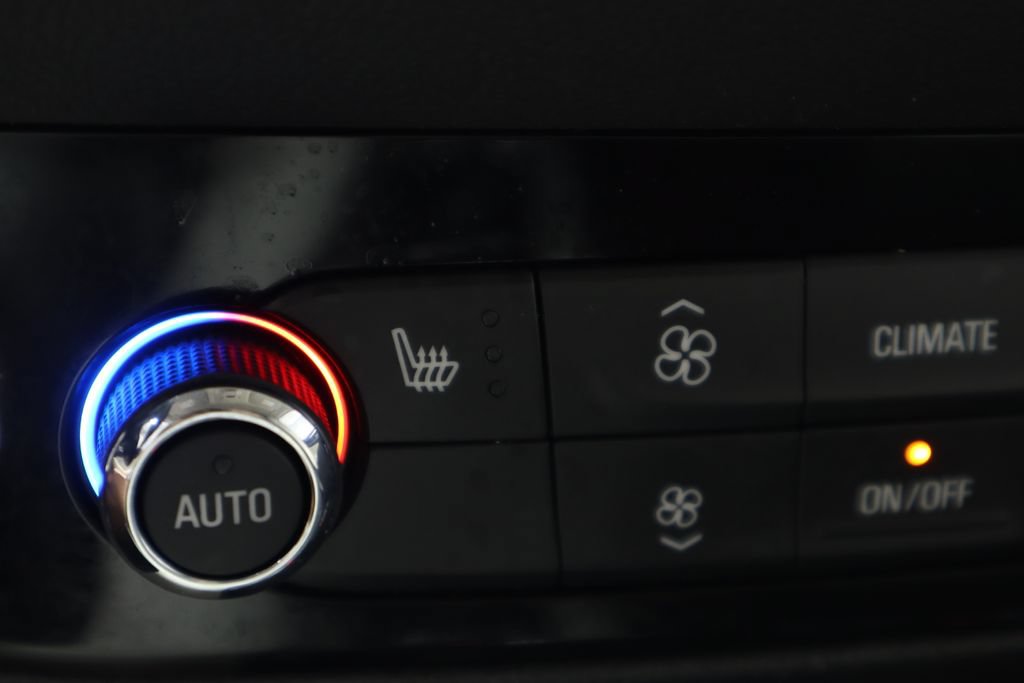 Used 2023 Buick Enclave Essence w/ LPO, Floor Liner Package FWD image 4