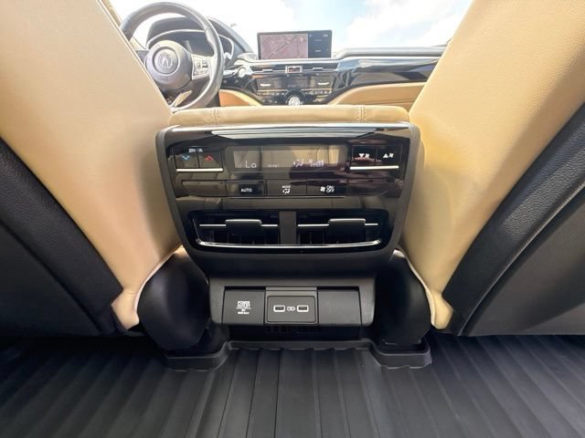 Used 2024 Acura MDX w/ Technology Package FWD image 25