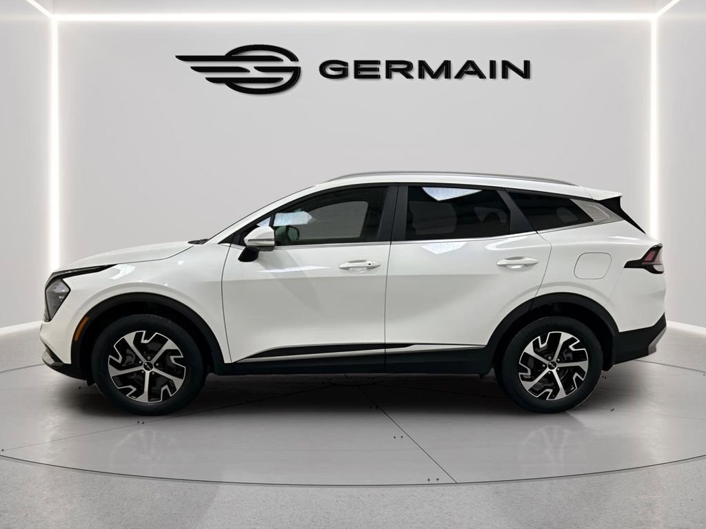 Used 2023 Kia Sportage EX image 2