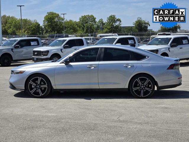 Used 2025 Honda Accord Sport image 4