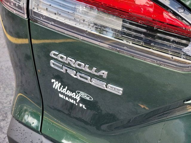 Used 2023 Toyota Corolla Cross XLE w/ Convenience Package FWD image 8