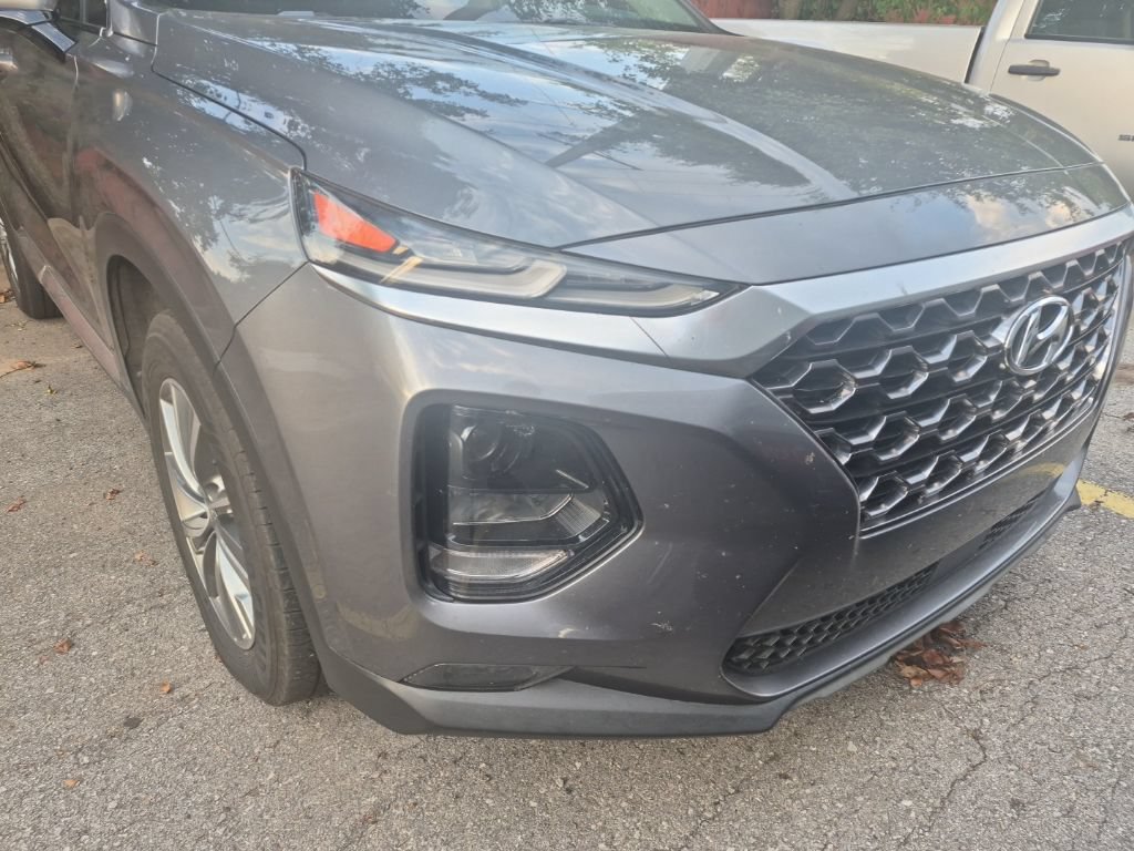 Used 2019 Hyundai Santa Fe SEL FWD image 16