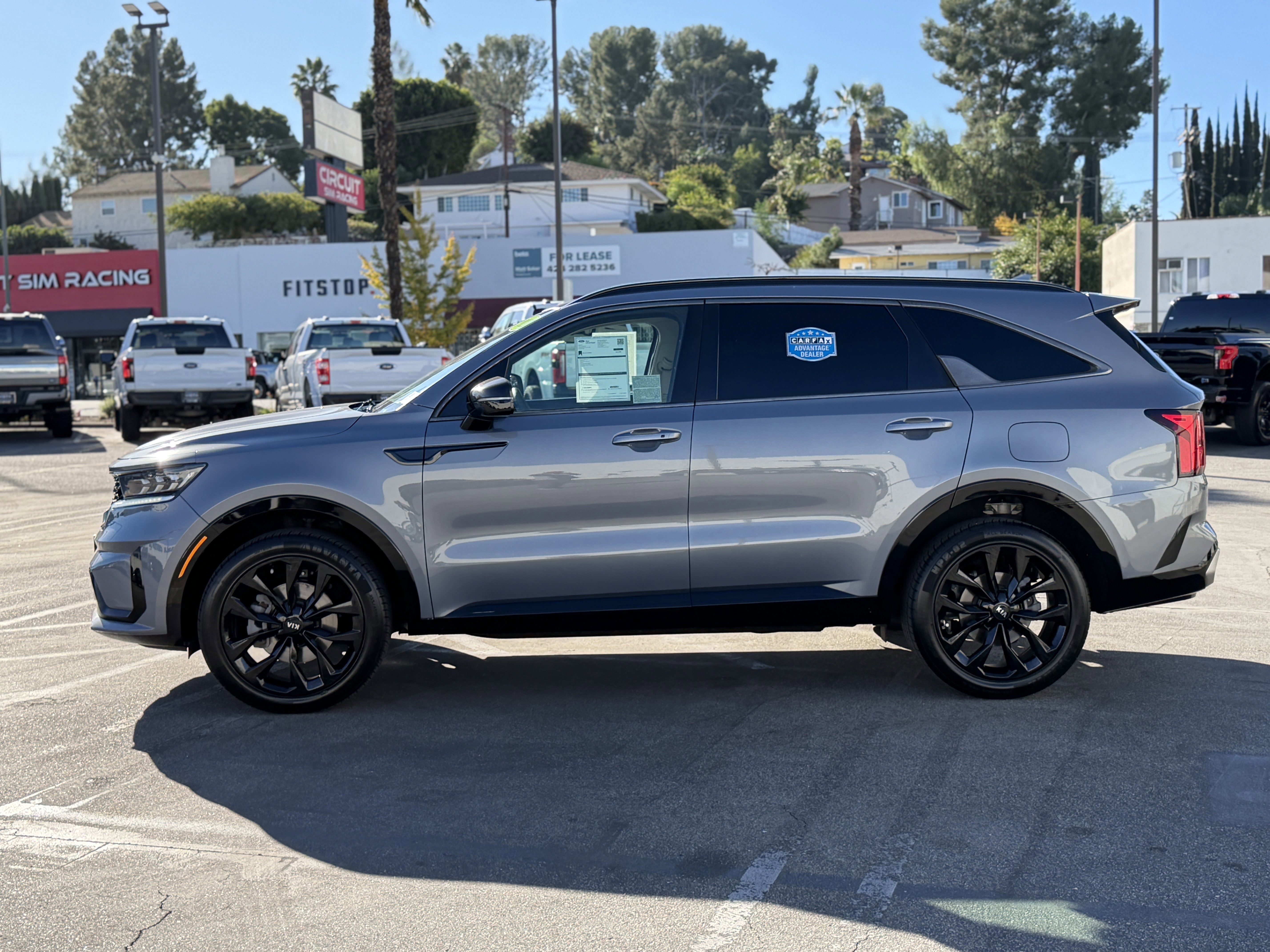 Used 2021 Kia Sorento SX image 2