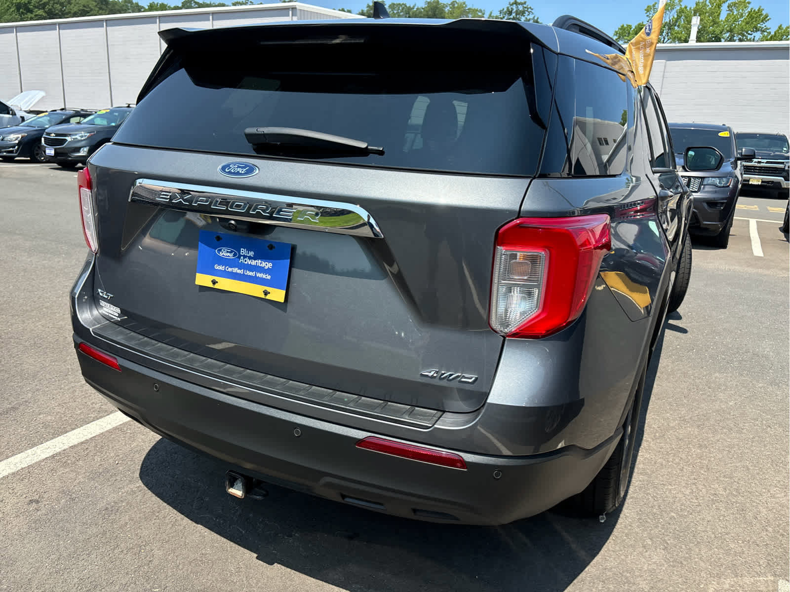 Certified 2022 Ford Explorer XLT image 5