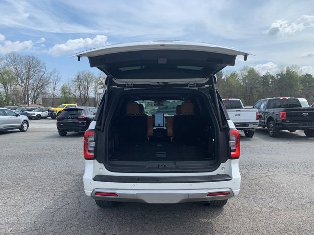 Certified 2024 Ford Expedition Platinum image 8