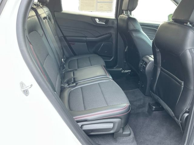 Certified 2023 Ford Escape ST-Line Select w/ Tech Pack #2 AWD/4WD image 18
