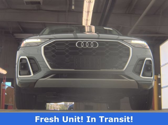 Used 2023 Audi Q5 2.0T Premium w/ Convenience Package AWD/4WD image 8