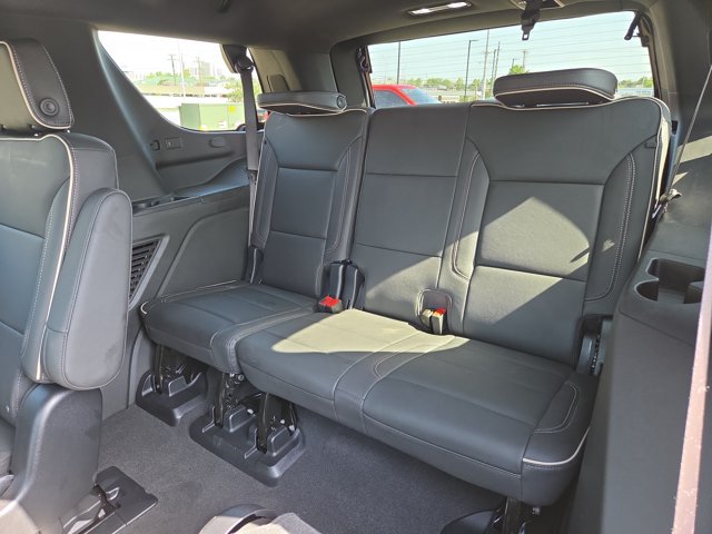 Used 2025 Chevrolet Tahoe Premier RWD image 12