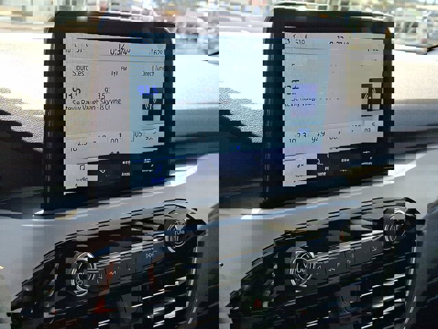 Certified 2022 Ford Escape SE w/ Convenience Package image 16