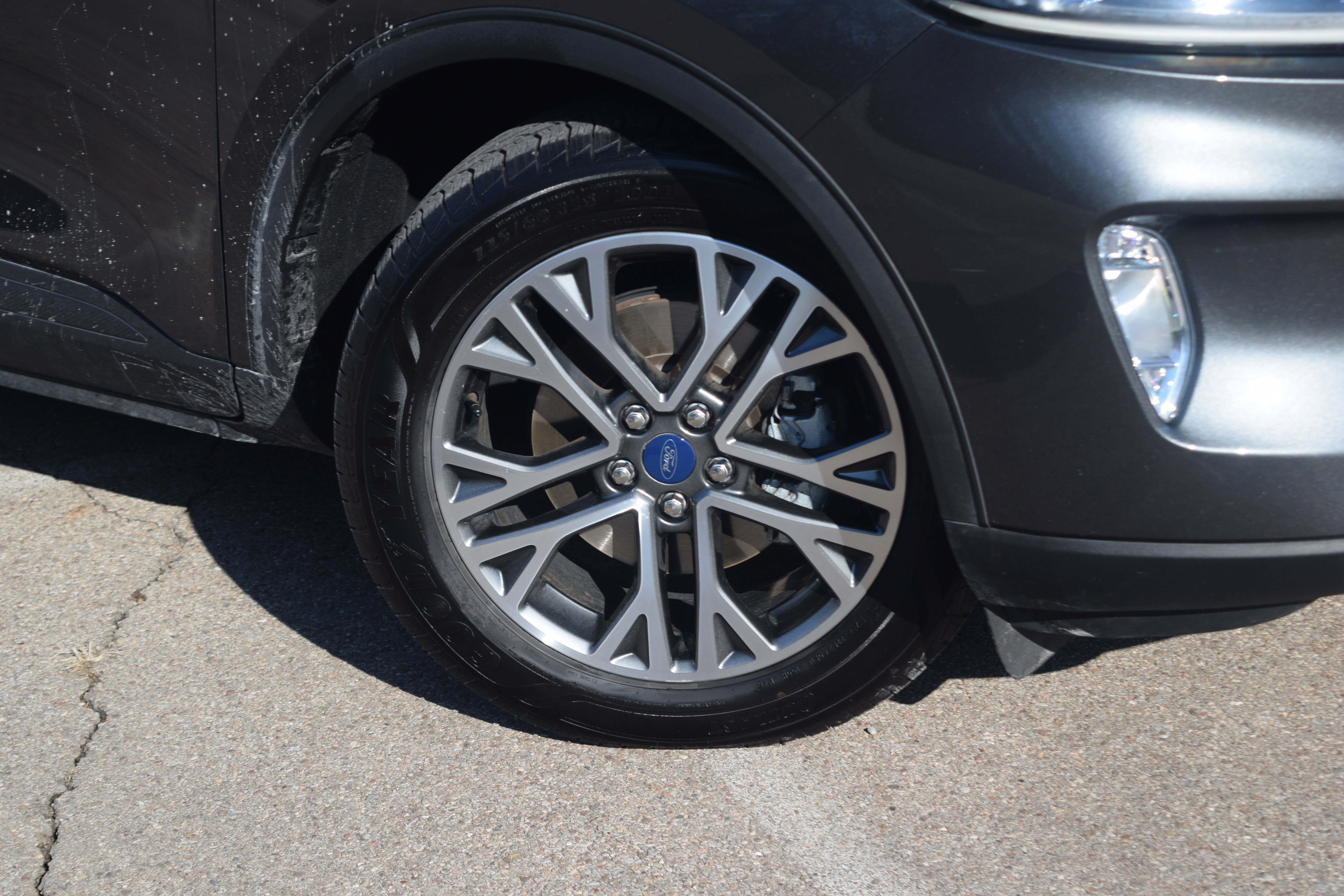 Certified 2020 Ford Escape SEL image 31